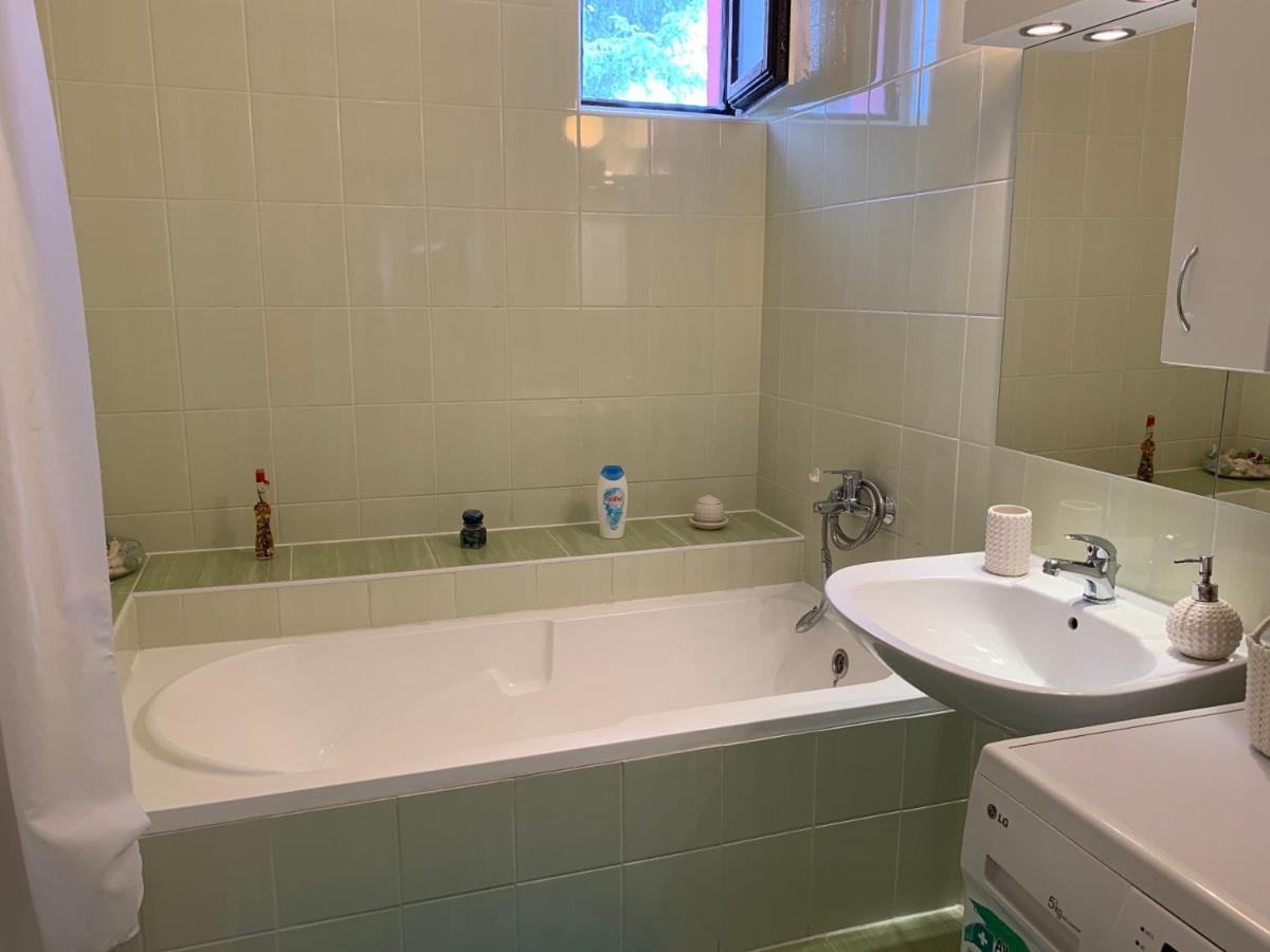 Nagcsalados Rozsa Apartman Balatonlelle Exterior foto