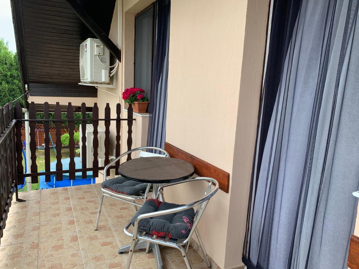 Nagcsalados Rozsa Apartman Balatonlelle Exterior foto