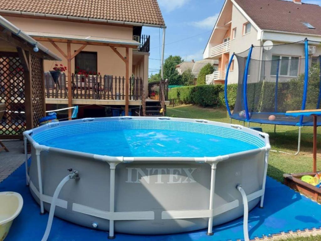 Nagcsalados Rozsa Apartman Balatonlelle Exterior foto