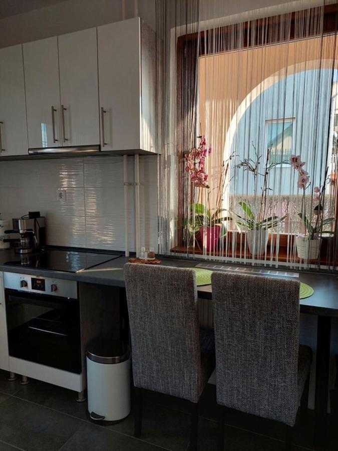 Nagcsalados Rozsa Apartman Balatonlelle Exterior foto