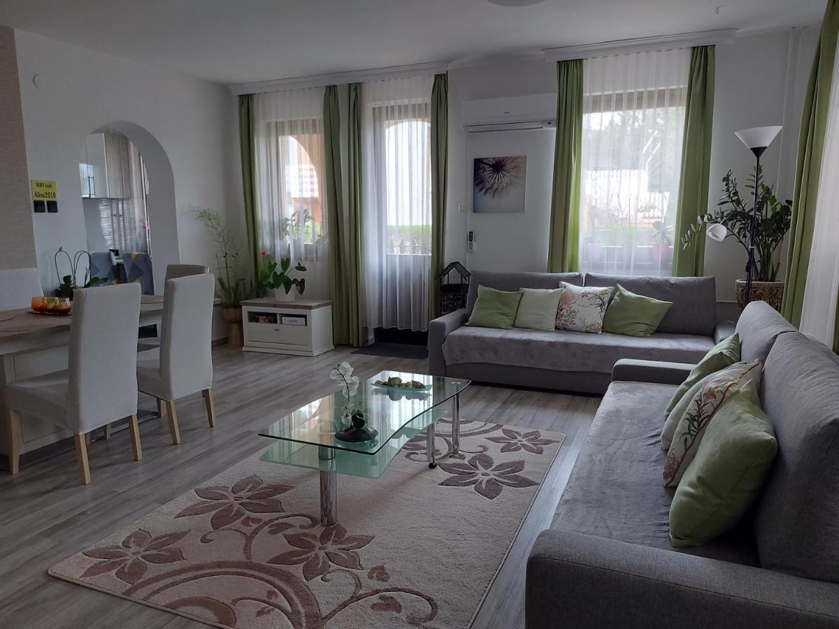 Nagcsalados Rozsa Apartman Balatonlelle Exterior foto