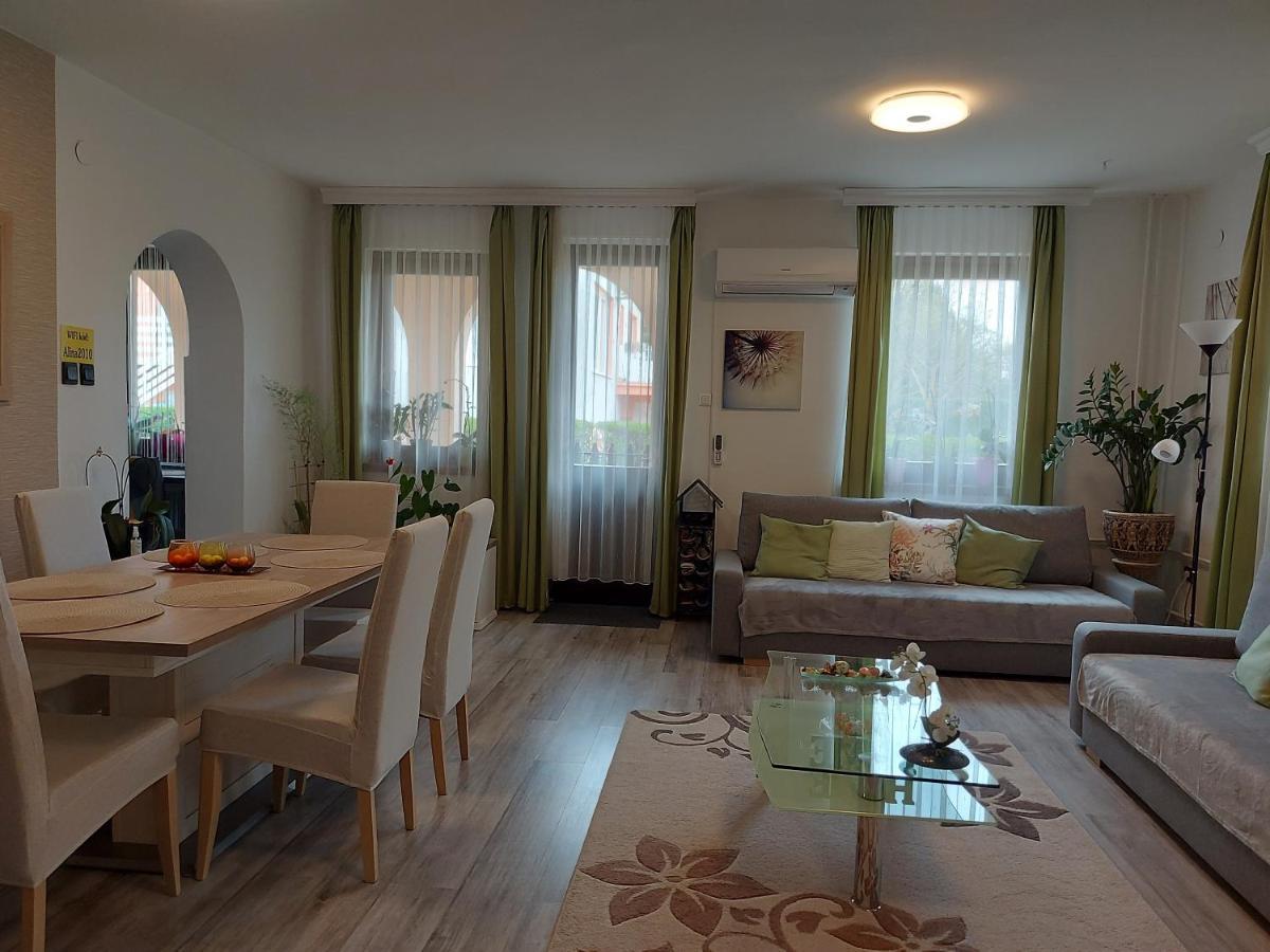 Nagcsalados Rozsa Apartman Balatonlelle Exterior foto